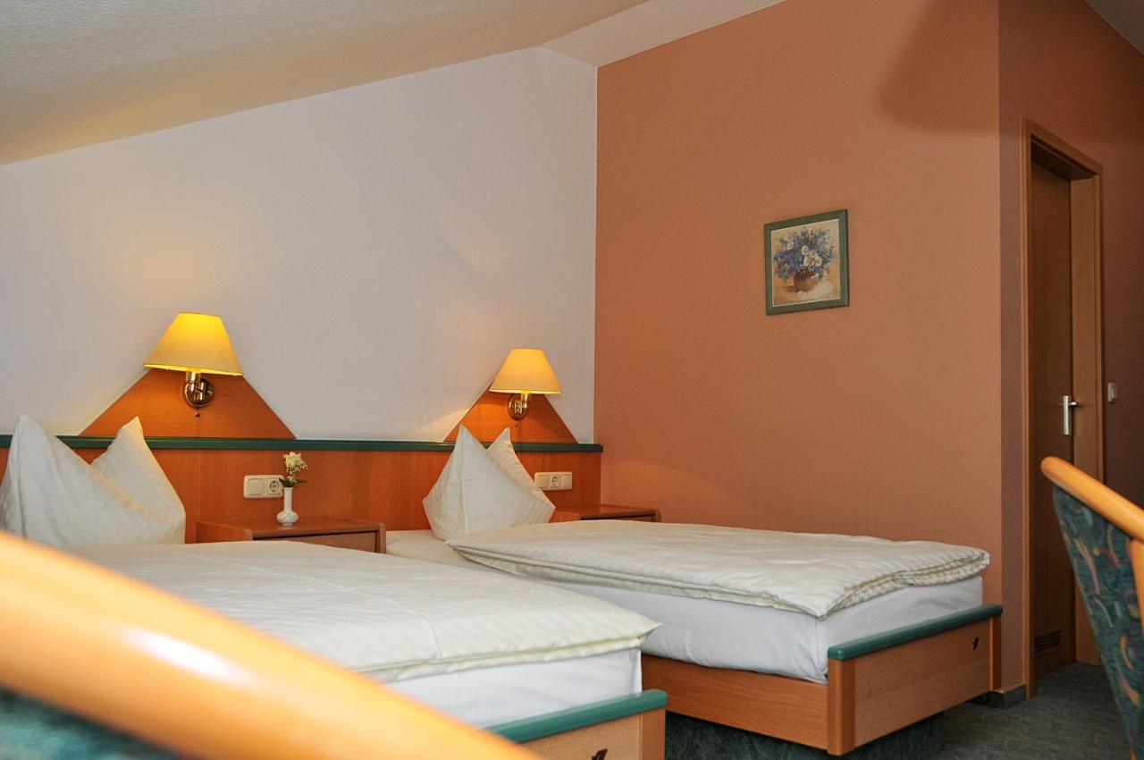 Hotel Friesen Werdau Екстериор снимка