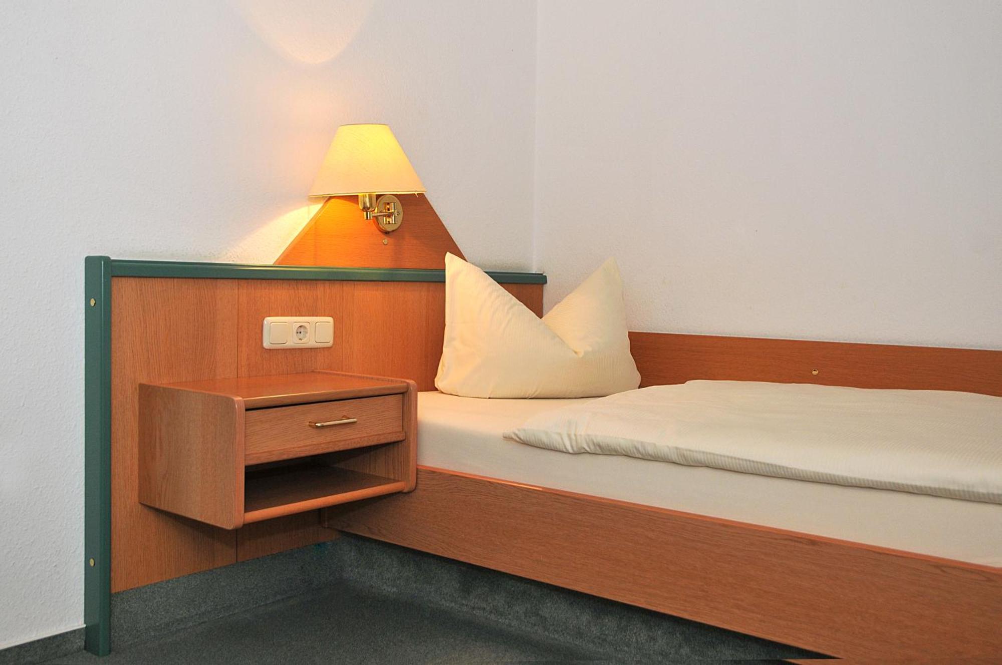 Hotel Friesen Werdau Екстериор снимка