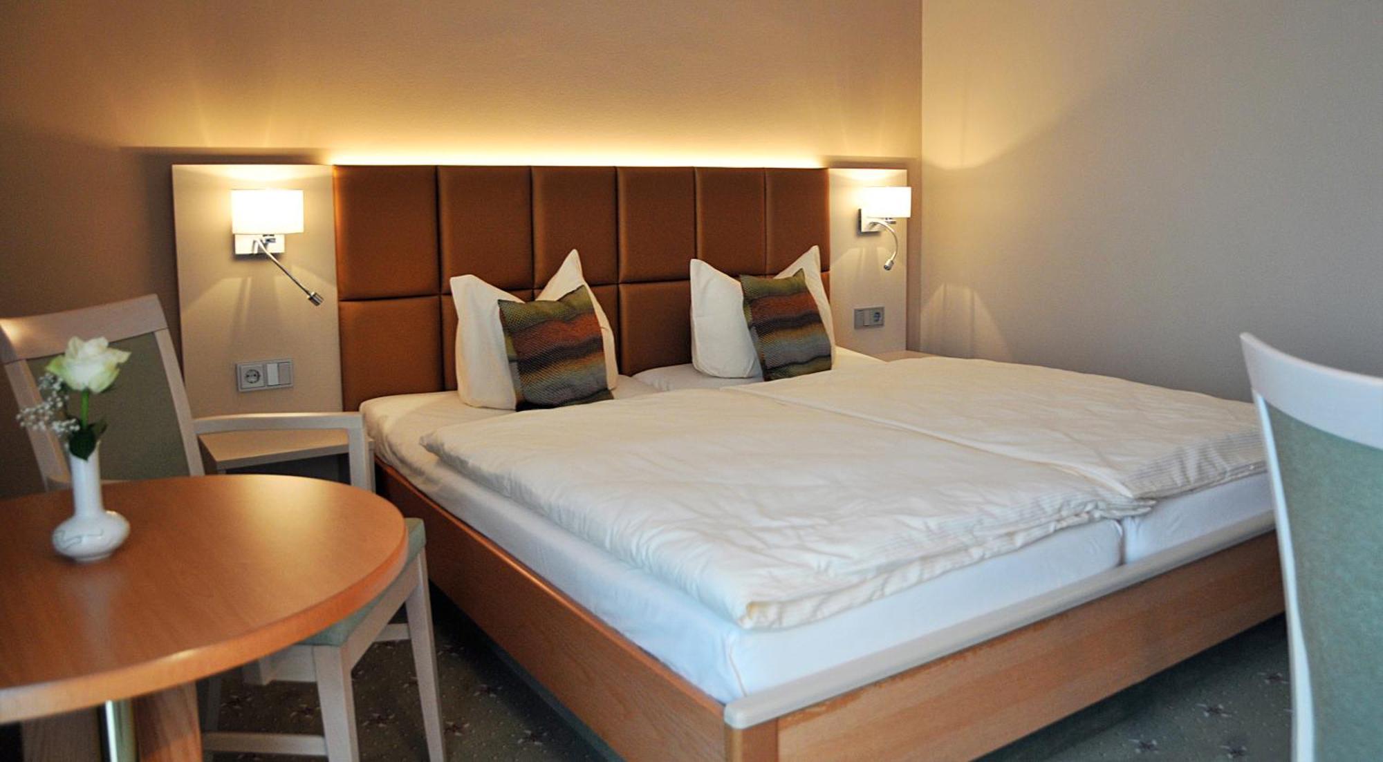 Hotel Friesen Werdau Екстериор снимка