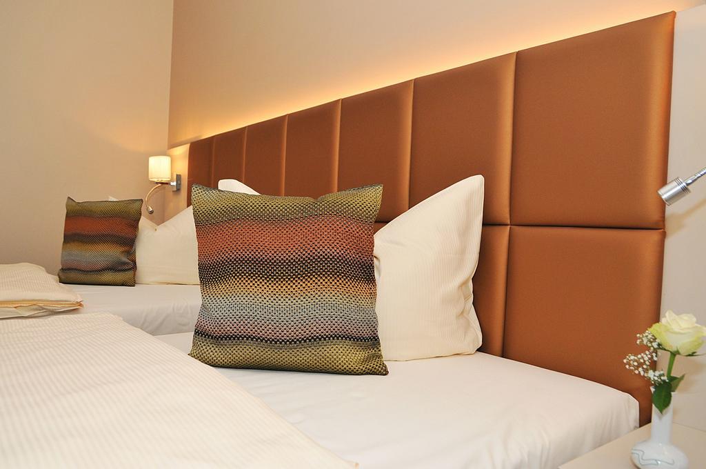 Hotel Friesen Werdau Екстериор снимка