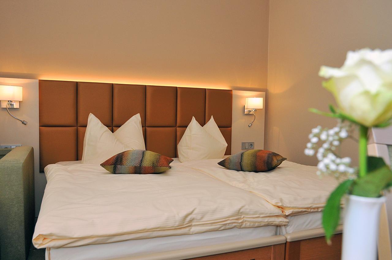Hotel Friesen Werdau Екстериор снимка